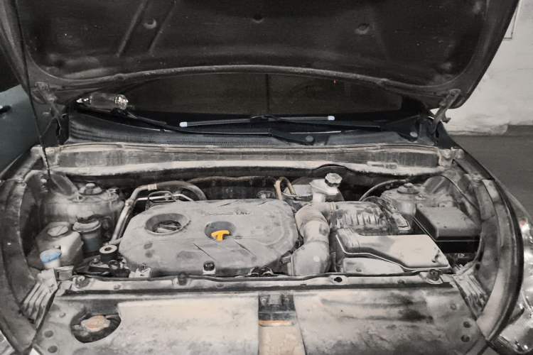 Used Hyundai ix35 2012 2.0L Automatic Two-Wheel Drive Elite Edition GLS Engine Bay