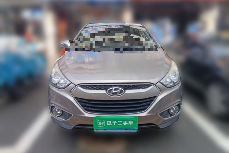 Used Hyundai ix35 2012 2.0L Manual Two-Wheel Drive New Edition GL Front