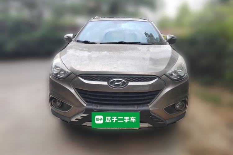 Used Hyundai ix35 2012 2.0L Manual Two-Wheel Drive New Edition GL Front