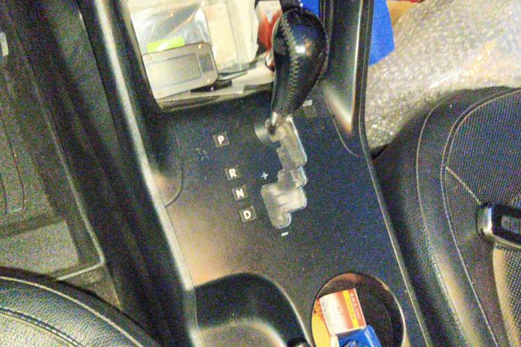 Used Hyundai ix35 2012 2.0L Automatic Two-Wheel Drive Elite Edition GLS Gear Lever