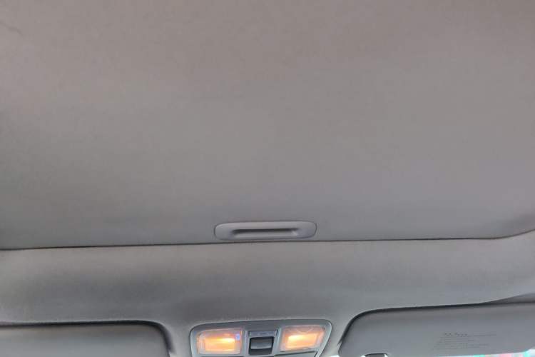 Used Hyundai ix35 2012 2.0L Automatic Two-Wheel Drive Elite Edition GLS Headliner