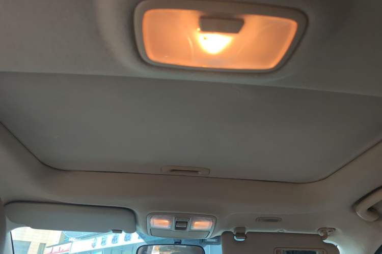 Used Hyundai ix35 2012 2.0L Automatic Two-Wheel Drive Elite Edition GLS Headliner