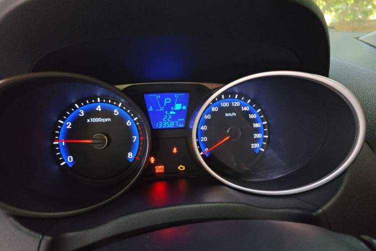 Used Hyundai ix35 2012 2.0L Automatic Two-Wheel Drive New Edition GL Instrument Cluster