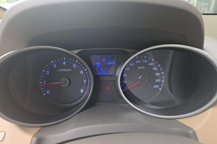 Used Hyundai ix35 2012 2.0L Automatic Two-Wheel Drive New Edition GL Instrument Cluster
