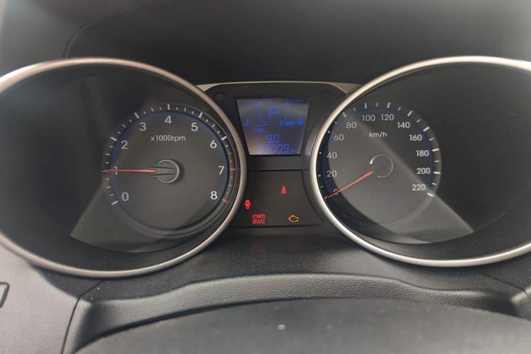 Used Hyundai ix35 2012 2.0L Automatic Two-Wheel Drive Elite Edition GLS Instrument Cluster