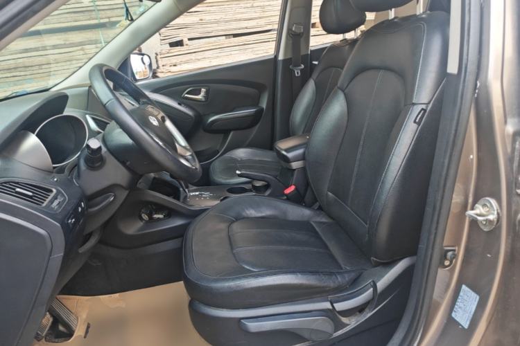 Used Hyundai ix35 2012 2.0L Automatic Two-Wheel Drive Elite Edition GLS Left Front Seat
