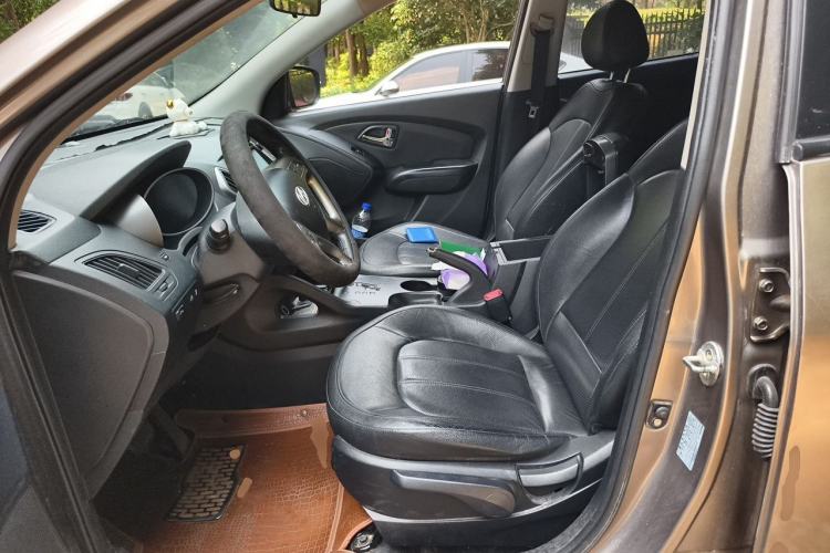 Used Hyundai ix35 2012 2.0L Automatic Two-Wheel Drive Elite Edition GLS Left Front Seat