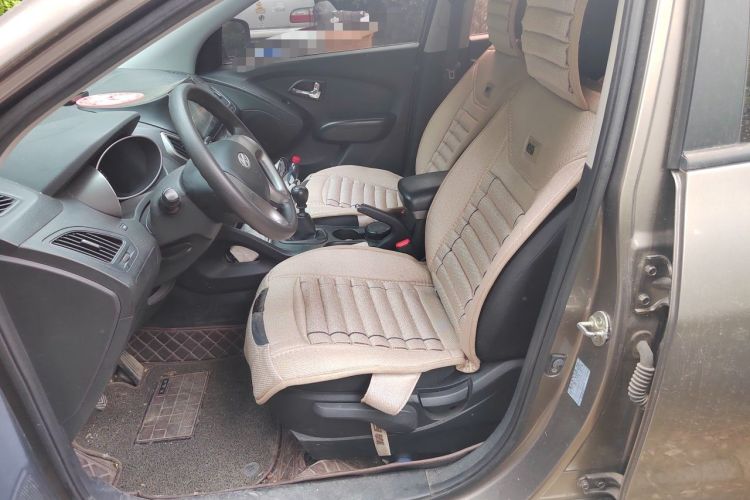 Used Hyundai ix35 2012 2.0L Manual Two-Wheel Drive New Edition GL Left Front Seat