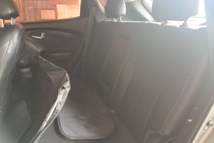 Used Hyundai ix35 2012 2.0L Automatic Two-Wheel Drive Elite Edition GLS Left Rear Seat