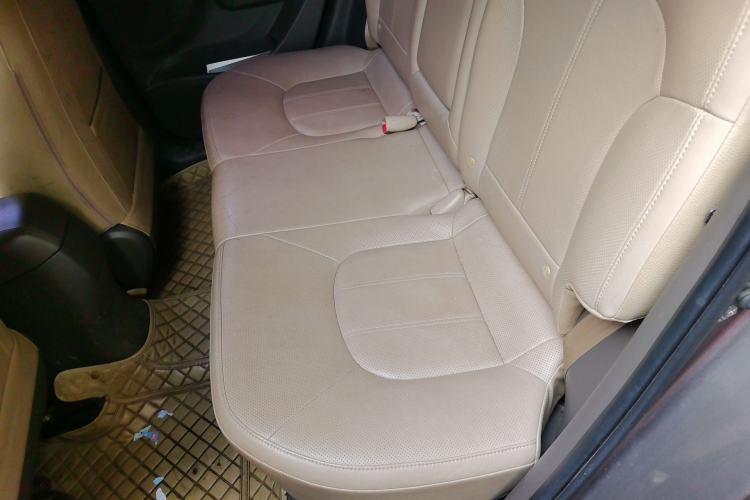 Used Hyundai ix35 2012 2.0L Automatic Two-Wheel Drive New Edition GL Left Rear Seat