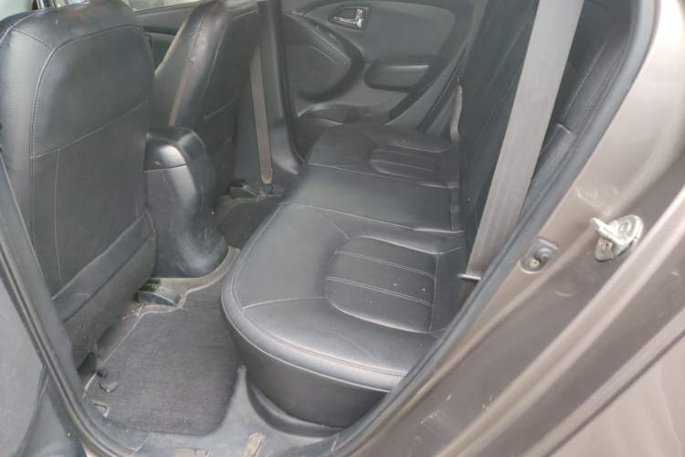 Used Hyundai ix35 2012 2.0L Automatic Two-Wheel Drive Elite Edition GLS Left Rear Seat