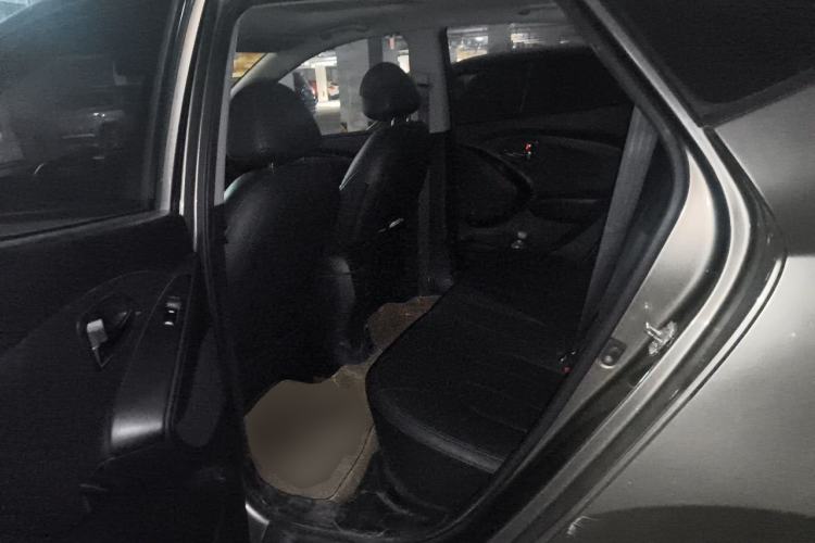 Used Hyundai ix35 2012 2.0L Automatic Two-Wheel Drive Elite Edition GLS Left Rear Seat