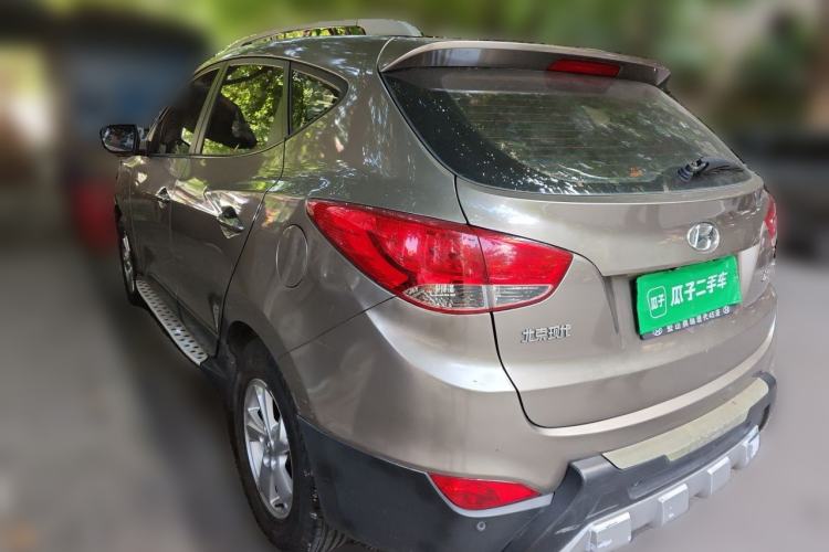 Used Hyundai ix35 2012 2.0L Automatic Two-Wheel Drive New Edition GL Rear Left 45 Deg