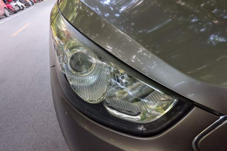 Used Hyundai ix35 2012 2.0L Automatic Two-Wheel Drive New Edition GL Right Front Headlight