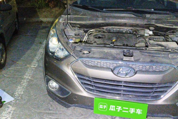 Used Hyundai ix35 2012 2.0L Automatic Two-Wheel Drive Elite Edition GLS Right Front Headlight