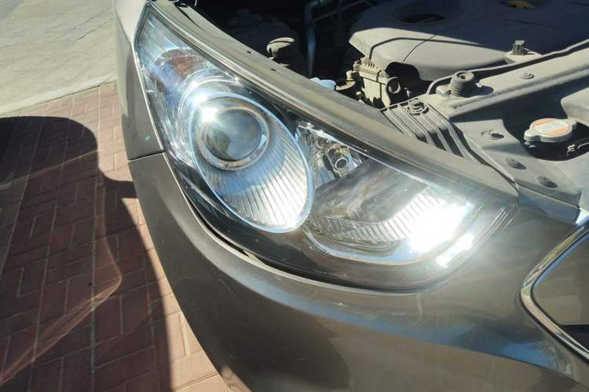 Used Hyundai ix35 2012 2.0L Automatic Two-Wheel Drive New Edition GL Right Front Headlight