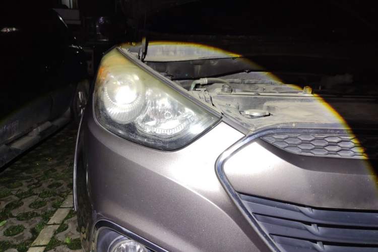 Used Hyundai ix35 2012 2.0L Automatic 4x4 Prestige Edition GLS Right Front Headlight
