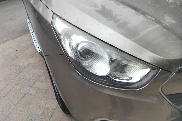 Used Hyundai ix35 2012 2.0L Manual Two-Wheel Drive New Edition GL Right Front Headlight