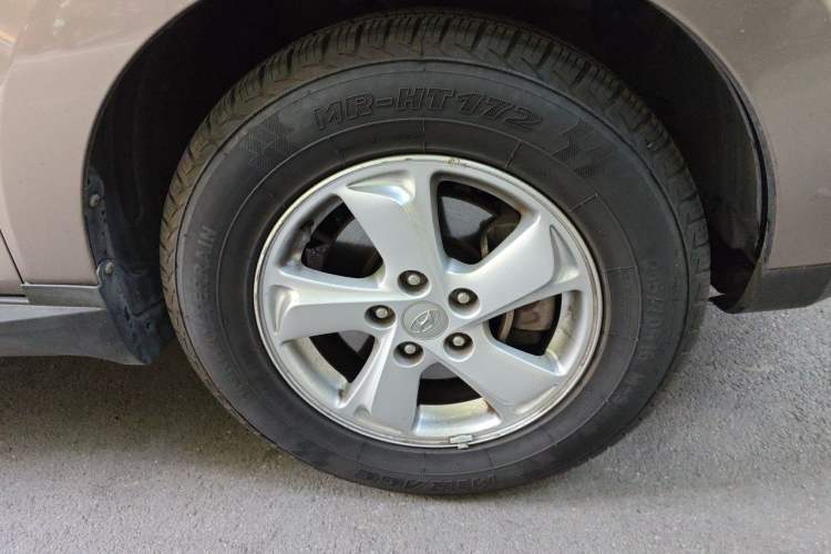 Used Hyundai ix35 2012 2.0L Automatic Two-Wheel Drive New Edition GL Right Front Wheel Hub