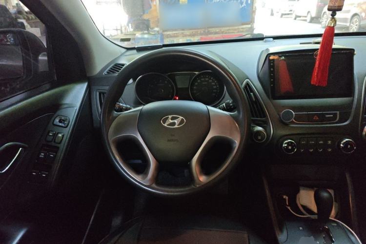 Used Hyundai ix35 2012 2.0L Automatic Two-Wheel Drive New Edition GL Steering Wheel