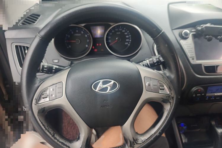 Used Hyundai ix35 2012 2.0L Automatic Two-Wheel Drive Elite Edition GLS Steering Wheel