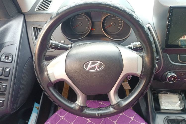 Used Hyundai ix35 2012 2.0L Manual Two-Wheel Drive New Edition GL Steering Wheel