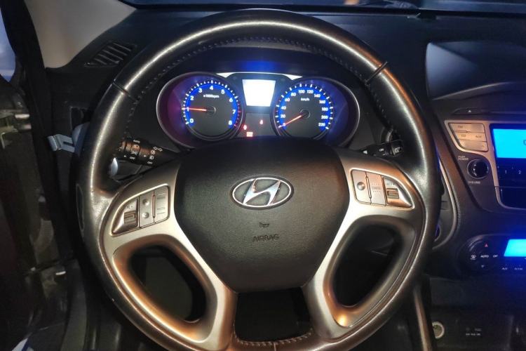 Used Hyundai ix35 2012 2.0L Automatic Two-Wheel Drive Elite Edition GLS Steering Wheel