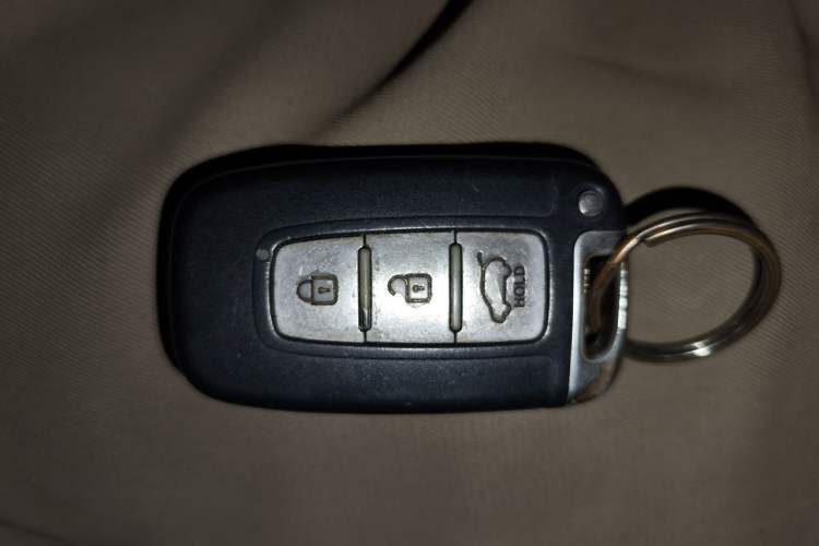 Used Hyundai ix35 2012 2.0L Automatic Two-Wheel Drive Elite Edition GLS Vehicle Key