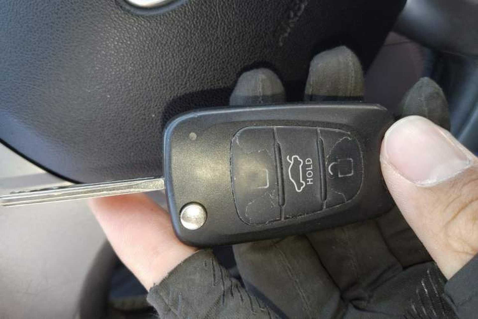 Used Hyundai ix35 2012 2.0L Automatic Two-Wheel Drive New Edition GL Vehicle Key