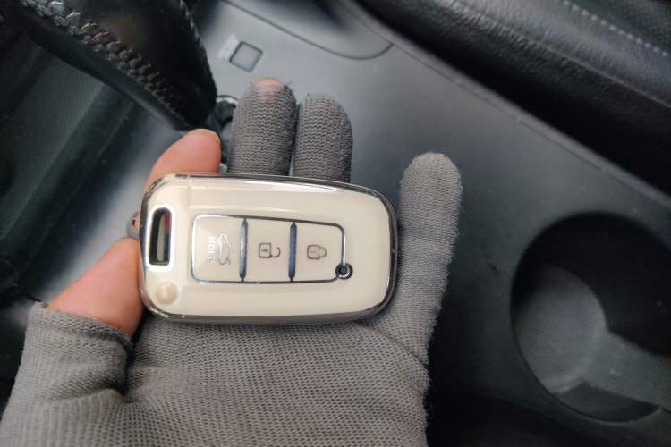 Used Hyundai ix35 2012 2.0L Automatic Two-Wheel Drive Elite Edition GLS Vehicle Key