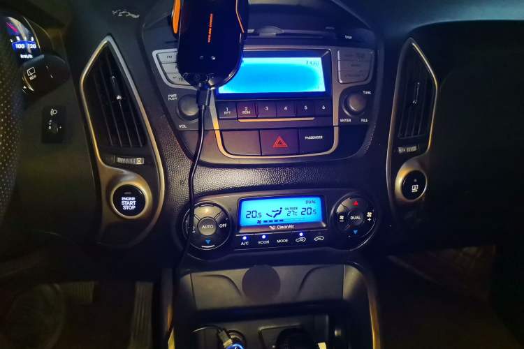 Used Hyundai ix35 2013 2.0L Automatic Two-Wheel Drive Smart GLS China IV Standard Audio And AC Panel
