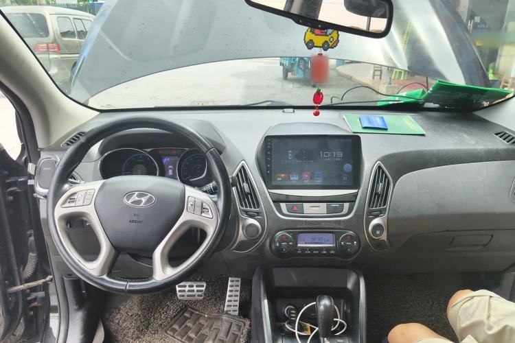 Used Hyundai ix35 2013 2.4L Automatic 2WD Leading GLX China IV Standard Center Console