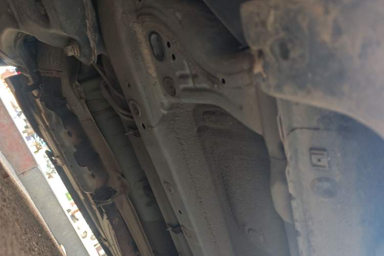 Used Hyundai ix35 2013 2.0L Automatic 2WD Comfort GL China IV Standard Chassis Front Left