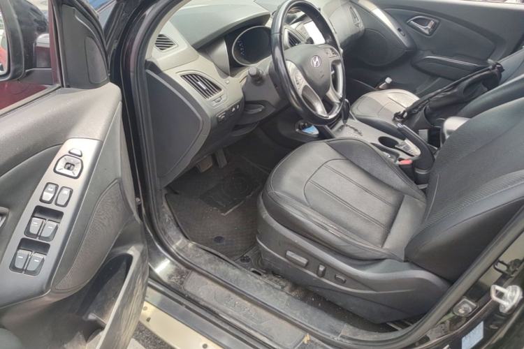 Used Hyundai ix35 2013 2.0L Automatic Two-Wheel Drive Smart GLS China V Standard Driver Seat