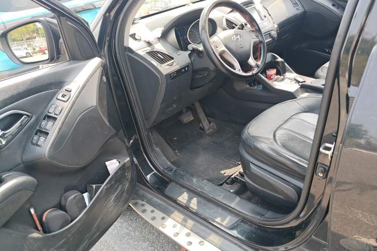 Used Hyundai ix35 2013 2.0L Automatic 2WD Comfort GL China IV Standard Driver Seat