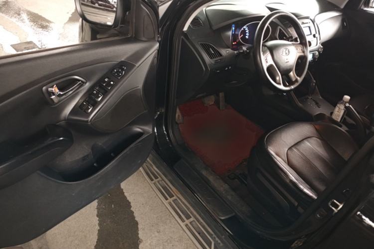Used Hyundai ix35 2013 2.0L Automatic Two-Wheel Drive Smart GLS China IV Standard Driver Seat