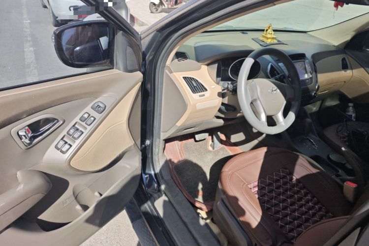 Used Hyundai ix35 2013 2.0L Automatic 2WD Comfort GL China IV Standard Driver Seat