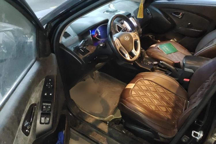 Used Hyundai ix35 2013 2.0L Automatic Two-Wheel Drive Smart GLS China IV Standard Driver Seat