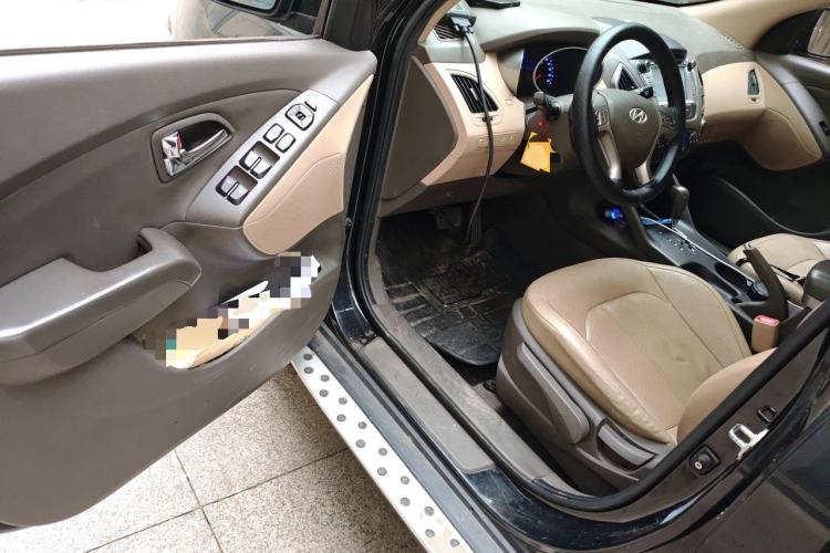 Used Hyundai ix35 2013 2.0L Automatic Two-Wheel Drive Smart GLS China IV Standard Driver Seat