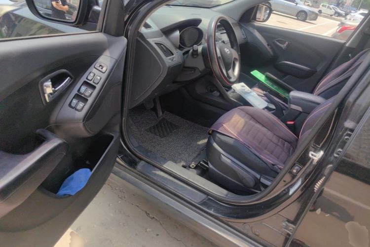Used Hyundai ix35 2013 2.0L Automatic 2WD Comfort GL China IV Standard Driver Seat