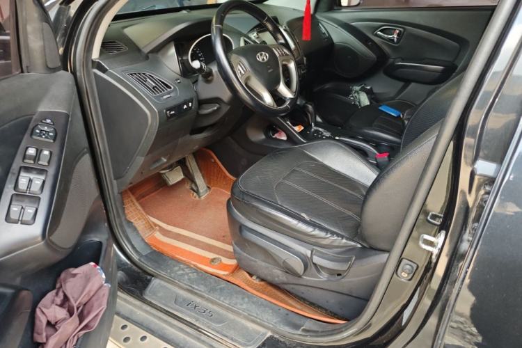 Used Hyundai ix35 2013 2.0L Automatic Two-Wheel Drive Smart GLS China IV Standard Driver Seat