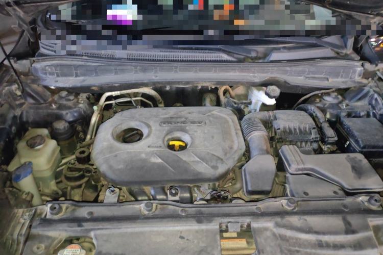 Used Hyundai ix35 2013 2.0L Automatic Two-Wheel Drive Smart GLS China IV Standard Engine Bay
