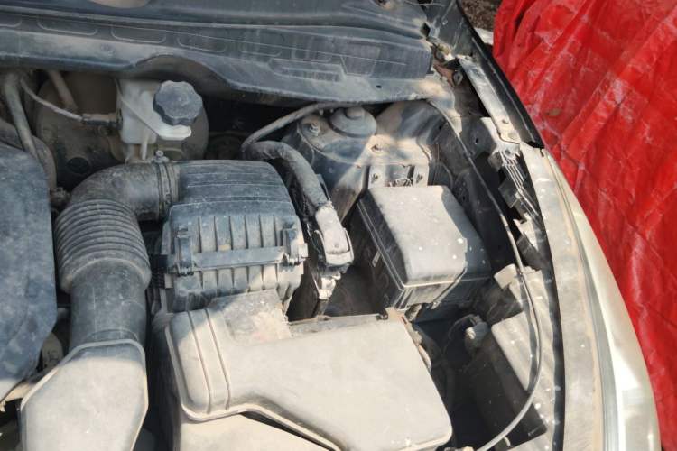 Used Hyundai ix35 2013 2.0L Automatic Two-Wheel Drive Smart GLS China IV Standard Engine Bay Left