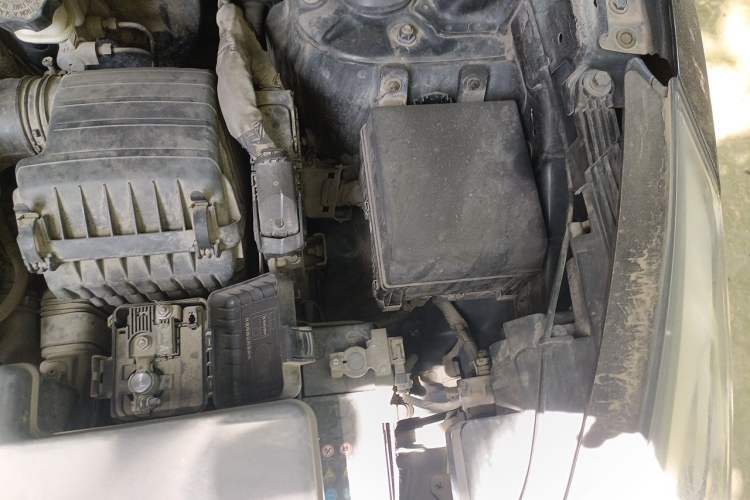 Used Hyundai ix35 2013 2.0L Automatic Two-Wheel Drive Smart GLS China IV Standard Engine Bay Left