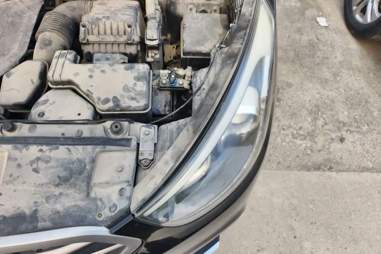 Used Hyundai ix35 2013 2.0L Automatic 2WD Comfort GL China IV Standard Engine Bay Left