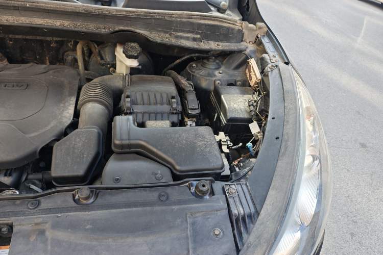 Used Hyundai ix35 2013 2.0L Automatic 2WD Comfort GL China IV Standard Engine Bay Left