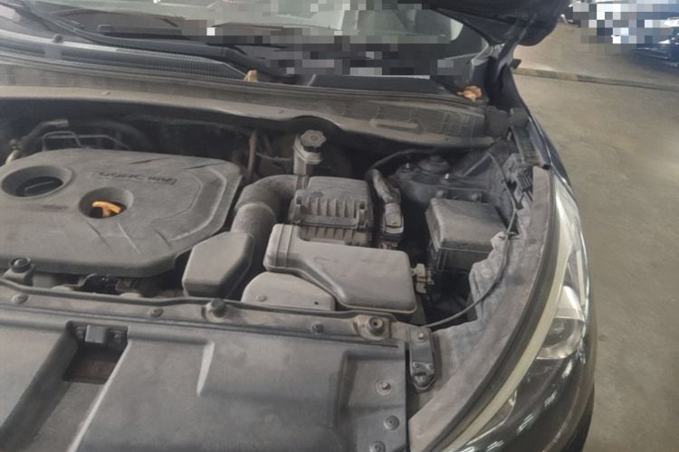 Used Hyundai ix35 2013 2.0L Automatic Two-Wheel Drive Smart GLS China IV Standard Engine Bay Left