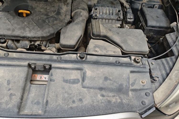 Used Hyundai ix35 2013 2.0L Automatic Two-Wheel Drive Smart GLS China IV Standard Engine Bay Left