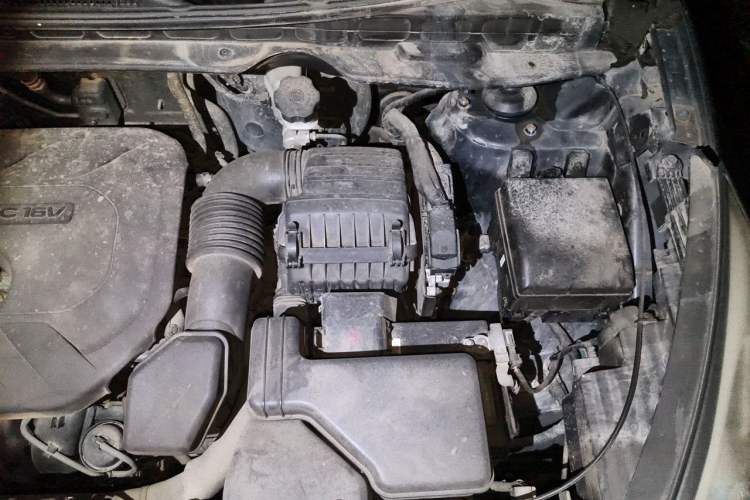 Used Hyundai ix35 2013 2.0L Automatic Two-Wheel Drive Smart GLS China IV Standard Engine Bay Left