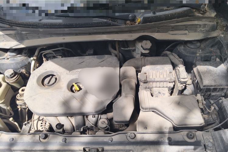 Used Hyundai ix35 2013 2.0L Automatic Two-Wheel Drive Smart GLS China IV Standard Engine Bay